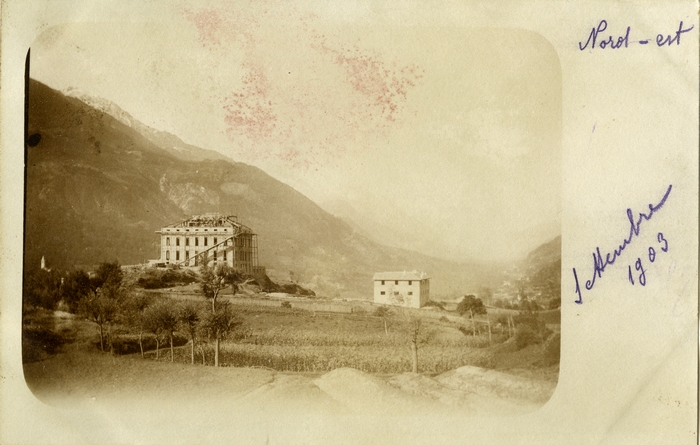 Settembre 1903, vista nord-est del Castello Gamba in costruzione