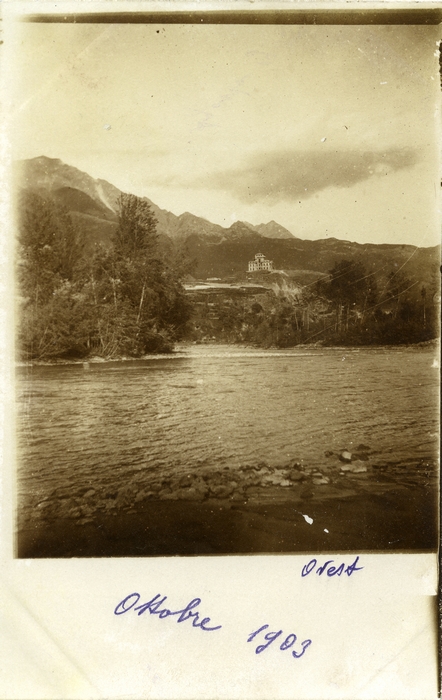 Ottobre 1903, vista ovest del Castello Gamba in costruzione