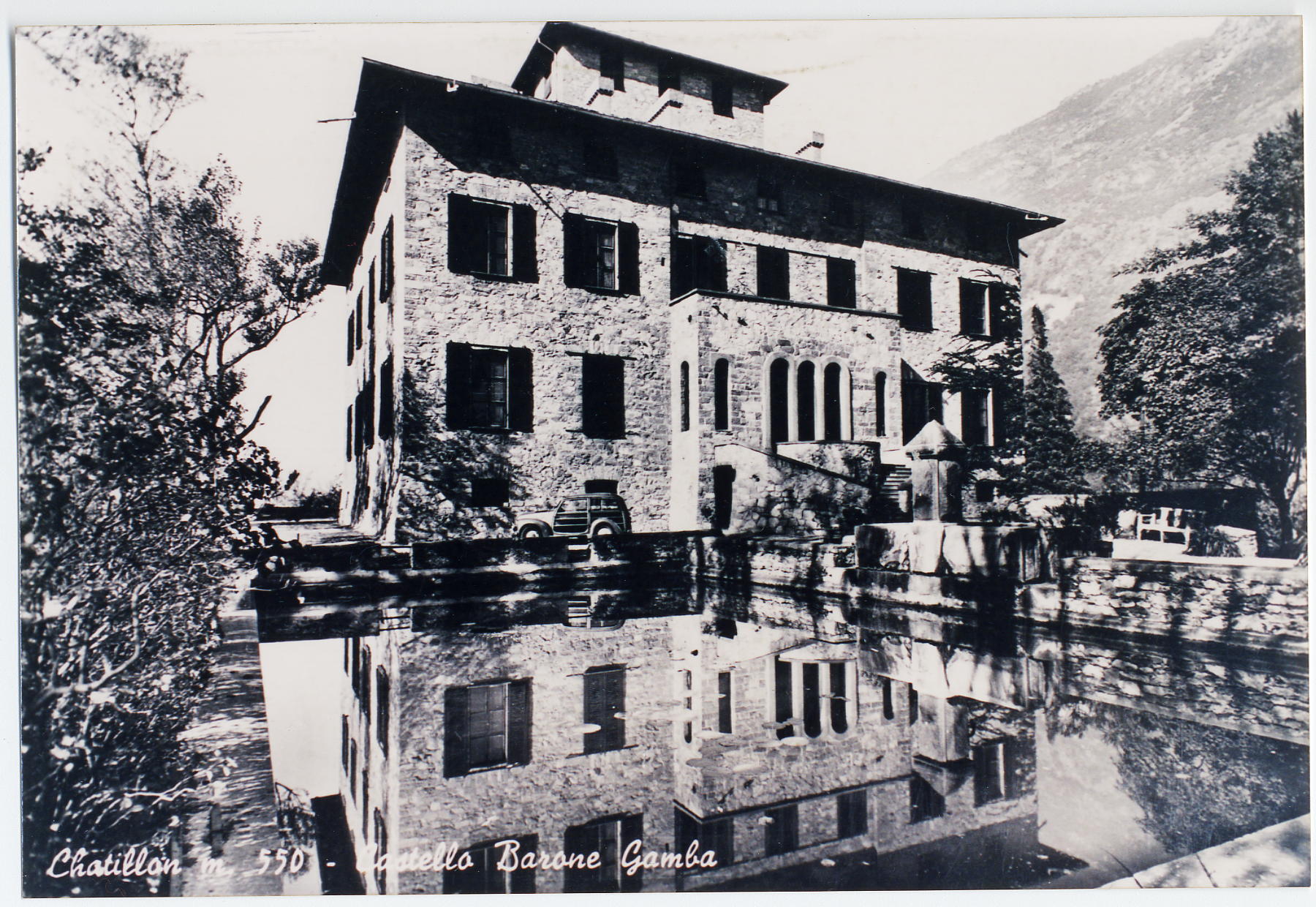 Foto d'epoca della fontana del Castello Gamba